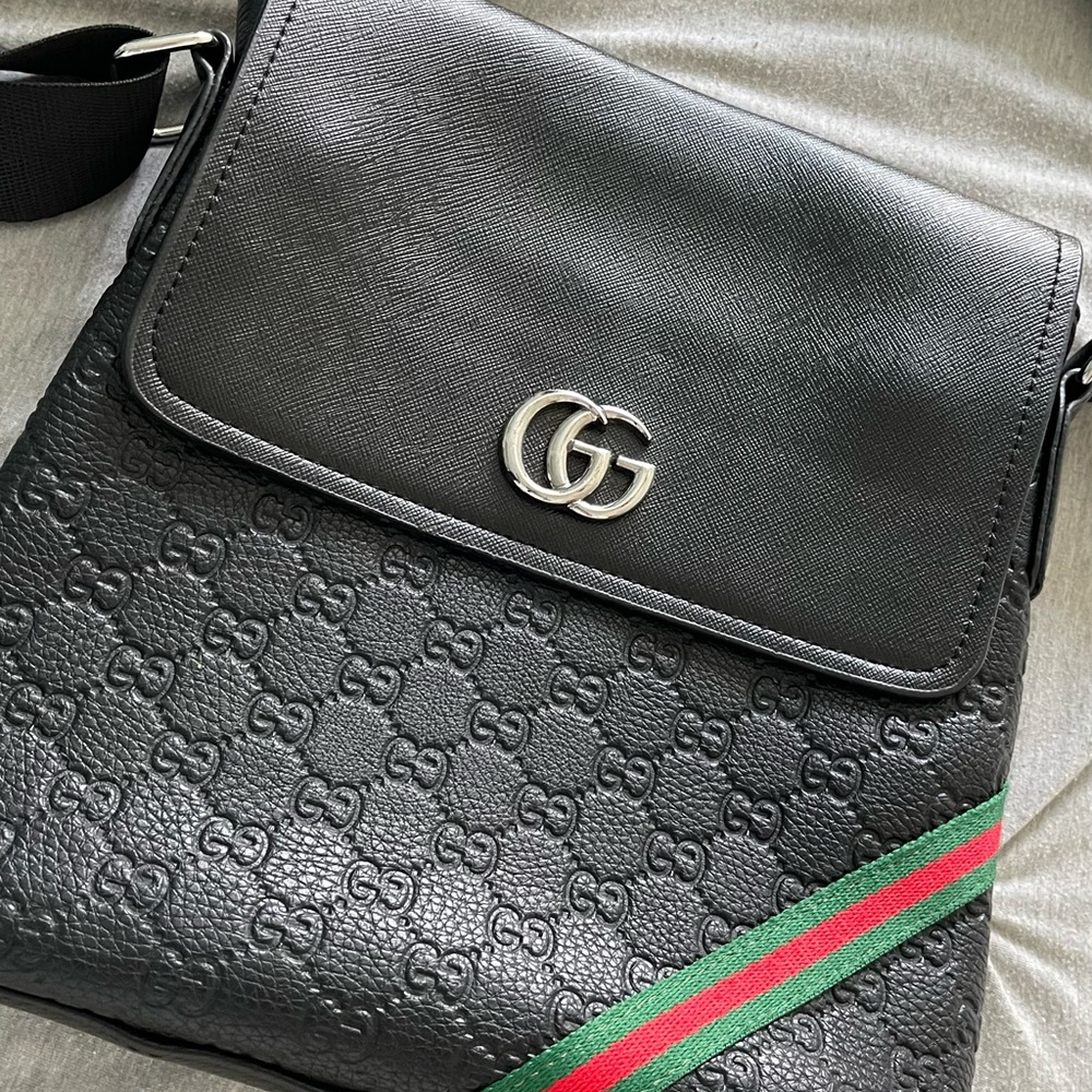Copy!  Shoulder crossover purse